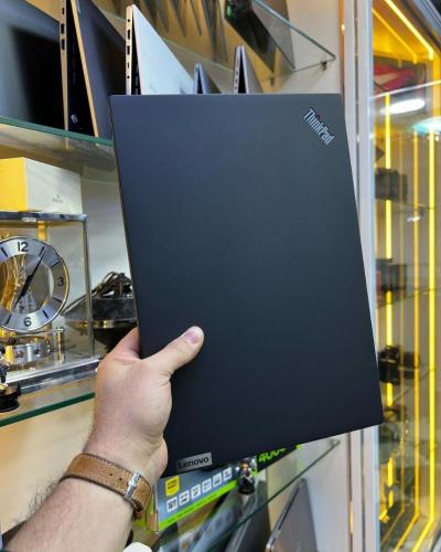 Vendu Lenovo ThinkPad T14S gen2 i7-11eme 16GB/512GB, Intel Iris Xe graphics