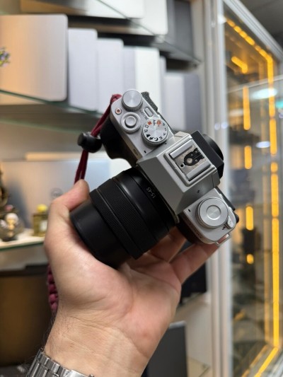 VENDU Fujifilm X-T200 + Fuji XC 15-45mm Disponible Chez Morsi store dz