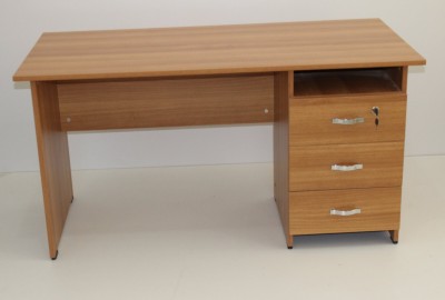 Bureau en milamine locale 