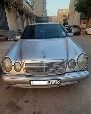 grande-berline-mercedes-classe-e-1997-boumerdes-algerie