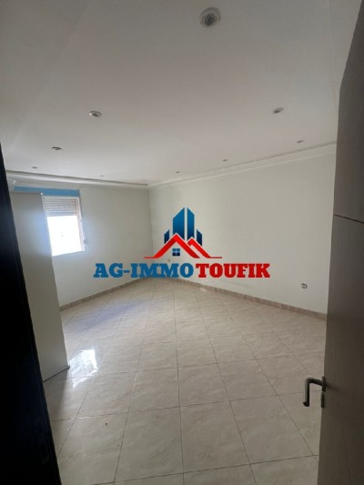 Location Appartement F4 Alger Cheraga