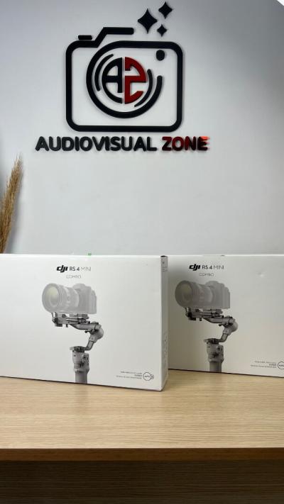 DJI RS 4 MINI COMBO