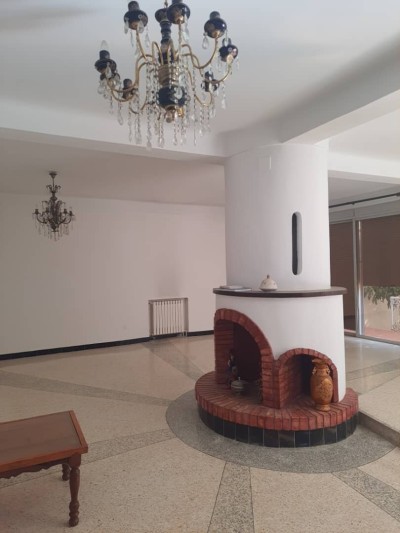 كراء فيلا الجزائر شراقة