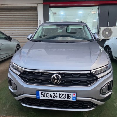 Volkswagen T-Roc 2023 Life Plus