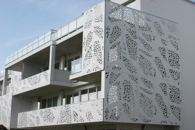 construction-travaux-habillage-facadebardagegrilleportail-et-escalier-batna-algerie