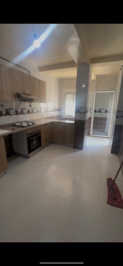 كراء شقة 5 غرف الجزائر زرالدة