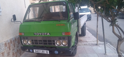 camion-toyota-bu30-1981-beni-mered-blida-algerie