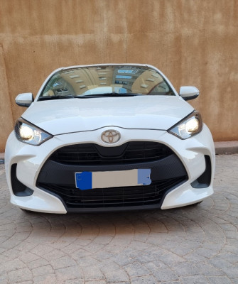 voitures-toyota-yaris-2024-ohev-staoueli-alger-algerie