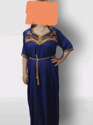 robes-robe-kabyle-pour-laid-azazga-tizi-ouzou-algerie