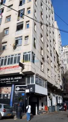 بيع شقة 3 غرف الجزائر بلوزداد