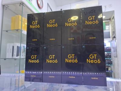 Realme Realme gt neo 6 256GB 12GB boite scellé