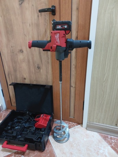 Malaxeur Milwaukee 18v