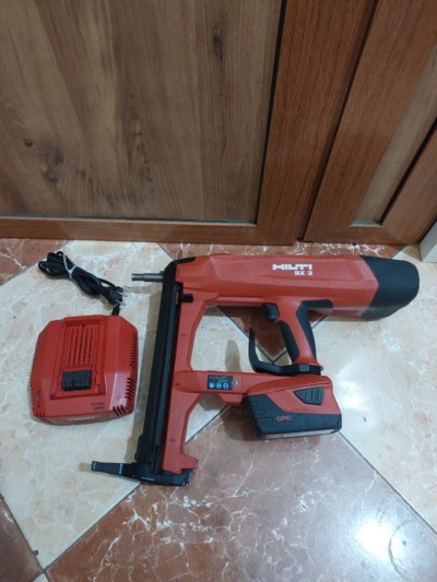 Cloueure Hilti BX 3