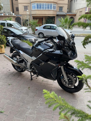 motos-scooters-yamaha-fjr-1300-2003-algerie