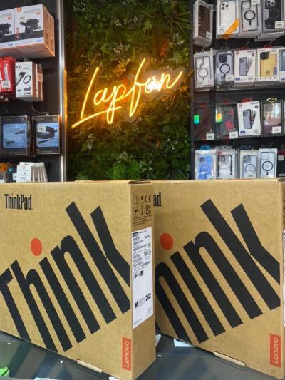 LENOVO X13 GEN 4 RYZEN 5 PRO 7540U 16GB 256GB SSD 13.3 FHD AMD RADEON 740M NEUF