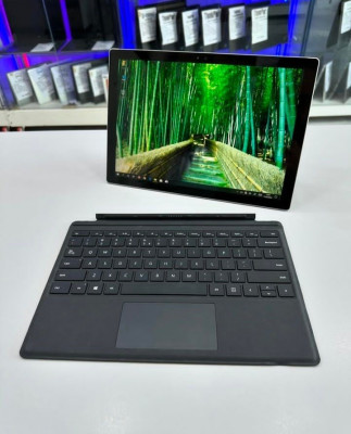 Microsoft Surface Pro 4 i7-6em 16GB 512GB 13" 2K Tactile 