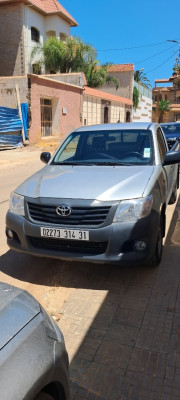 pickup-toyota-hilux-2014-legend-dc-4x2-oran-algerie