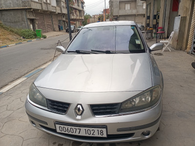 voitures-renault-laguna-2-2002-taher-jijel-algerie