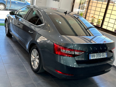 grande-berline-skoda-superb-2021-cheraga-alger-algerie