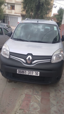 voitures-renault-kangoo-2017-grand-confort-ain-bessem-bouira-algerie