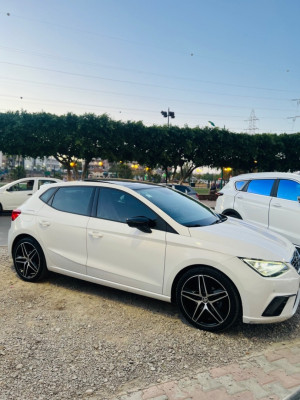 سيارة-صغيرة-seat-ibiza-2019-fr-باب-الزوار-الجزائر