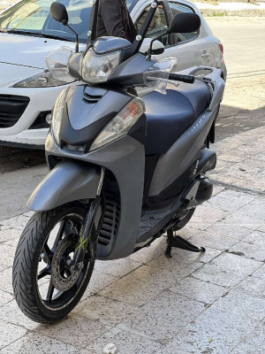 motorcycles-scooters-honda-sh-300-2014-setif-algeria