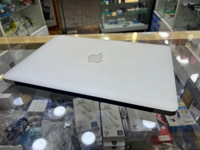 MacBook Air i5 2013