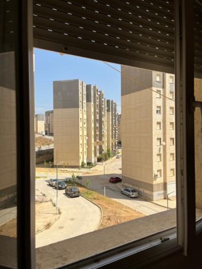 Location Appartement F4 Alger Zeralda