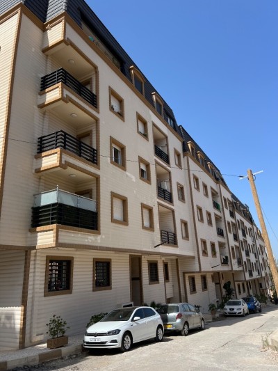 بيع شقة 3 غرف الجزائر شراقة