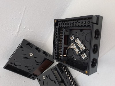 Prises et boîtiers de commande pour brûleurs gaz & mazout