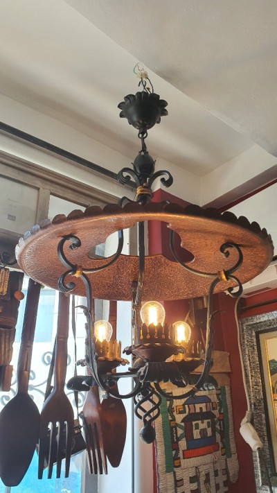 Lustre rustique allemand en fer forgé et cuivre rouge 3 lumières LIQUIDATION