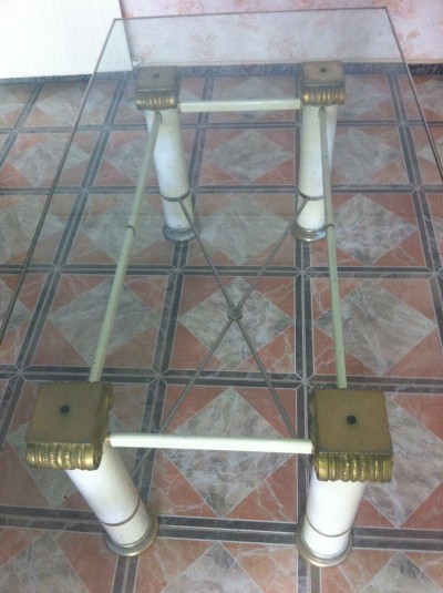 Très belle table à manger piètement à colonnes des 70's de ROMEO par le designeur Claude Dalle