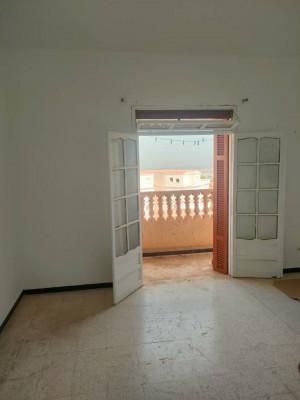 appartement-location-f3-alger-saoula-algerie