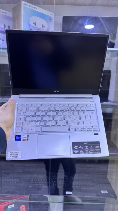Acer swift 3 i7 1165G7 2.8 Ghz 8Go 512Go Ssd