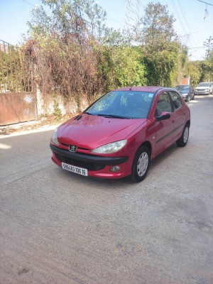 voitures-peugeot-206-2006-algerie