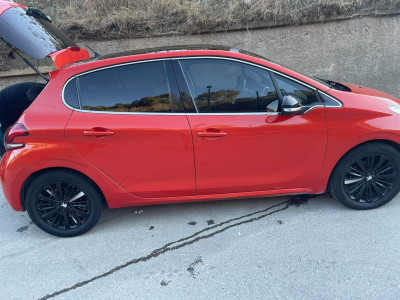 citadine-peugeot-208-2015-allure-facelift-bab-el-oued-alger-algerie