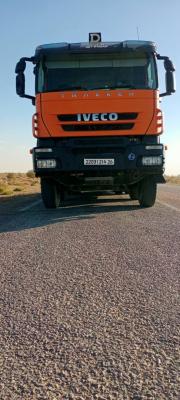 شاحنة-iveco-2014-بوغزول-المدية-الجزائر