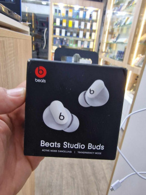 Beats studio buds 