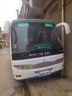 bus-yue-dongyue-2013-bordj-el-kiffan-alger-algerie