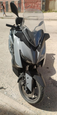 motos-et-scooters-yamaha-x-max-2019-bab-el-oued-alger-algerie