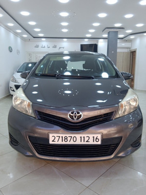 voitures-toyota-yaris-2012-beni-messous-alger-algerie