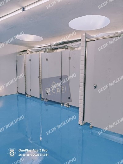 HPL - Cabine sanitaire et cassier en hpl 