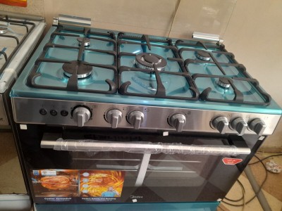 Cuisinière 5 feux Midea Fonte