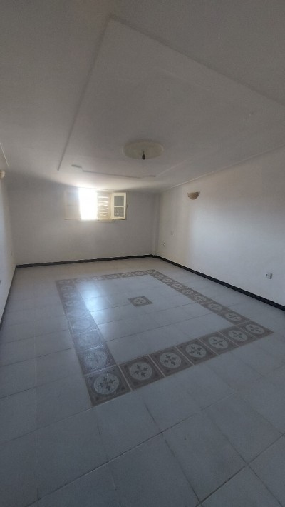 كراء شقة 5 غرف الجزائر شراقة