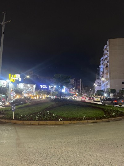 Rent Commercial Alger Hydra