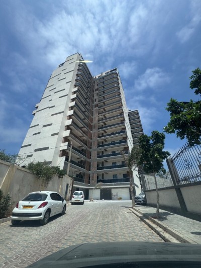 Sell Apartment F4 Alger Bab ezzouar
