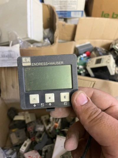 ENDRESS HAUSER - Afficheur de niveau 52026443 / Instrument d'affichage VU331