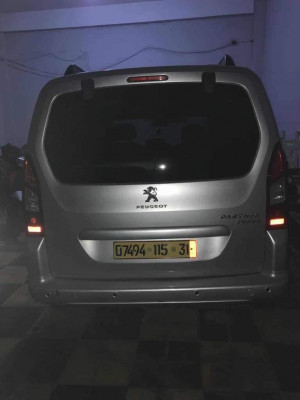 commerciale-peugeot-partner-2015-tepee-ain-el-turck-oran-algerie