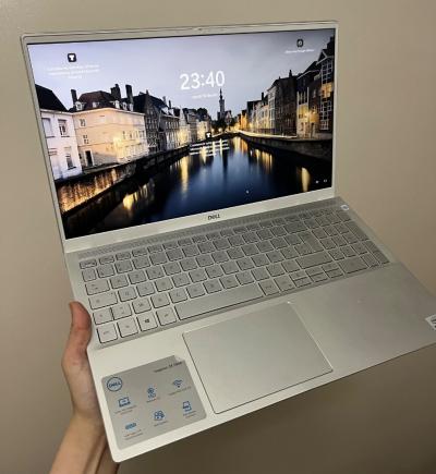 DELL INSPIRON 15 7501 i5-10300H 8gb 256gb ssd ECRAN 15 FULL HD TACTILE 