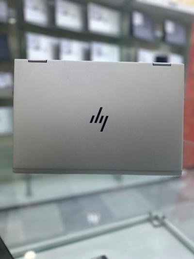 HP ELITEBOOK 1030 G3  CORE : i7 - 8350U DISC : 512 GB  (SSD) RAM : 16 GB   